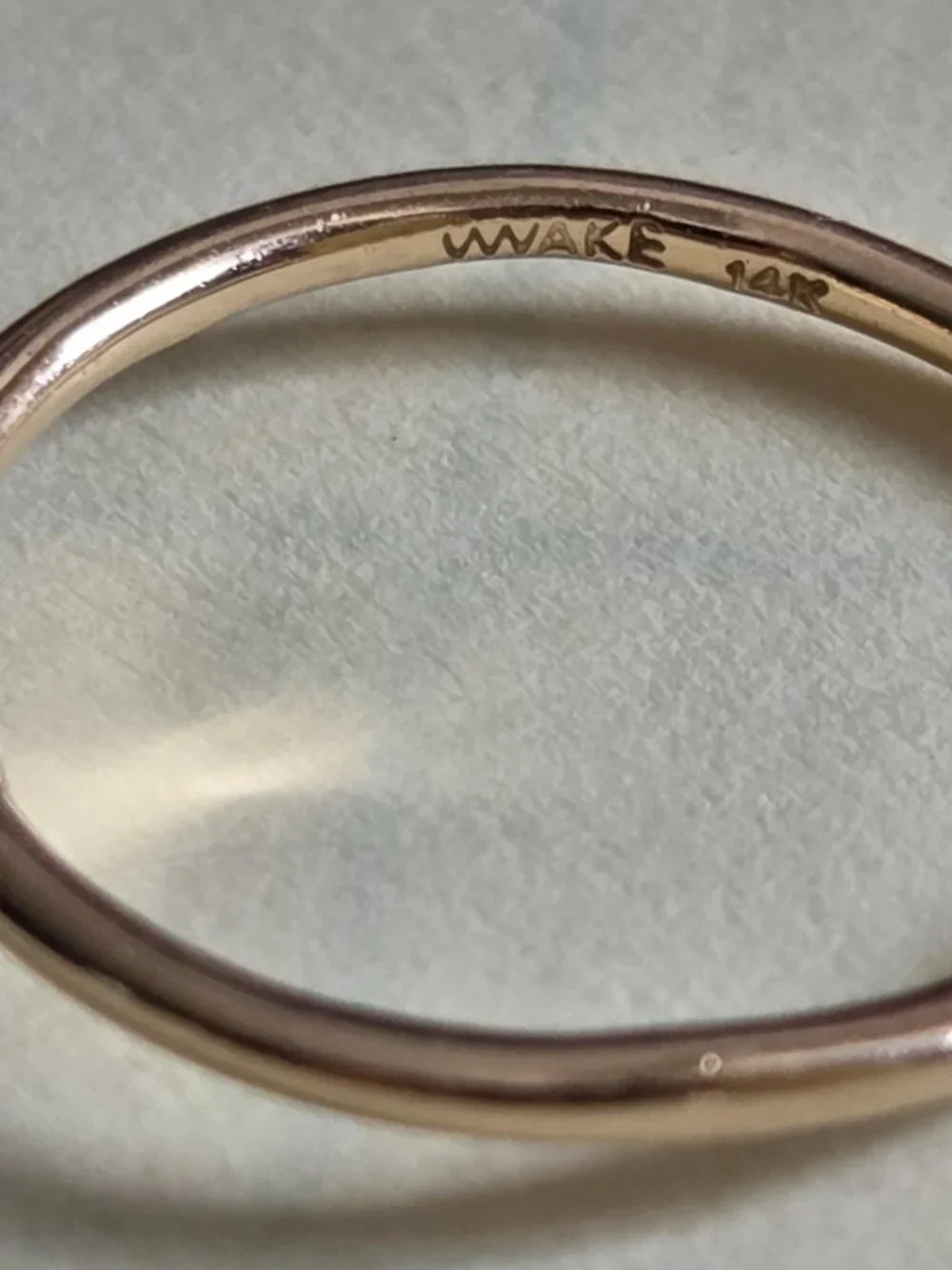 Wwake opal ring sz 4.25 14k yellow gold